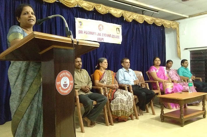 ವಿದ್ಯಾರ್ಥಿಗಳಿಗೆ ಪ್ರಶಿಕ್ಷಣ ಕಾರ್ಯಕ್ರಮ